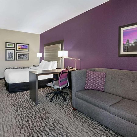 La Quinta By Wyndham College Station South Hotel Exterior photo
