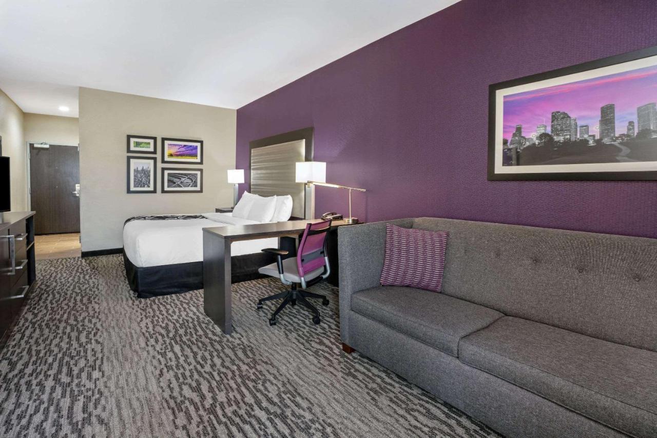 La Quinta By Wyndham College Station South Hotel Exterior photo