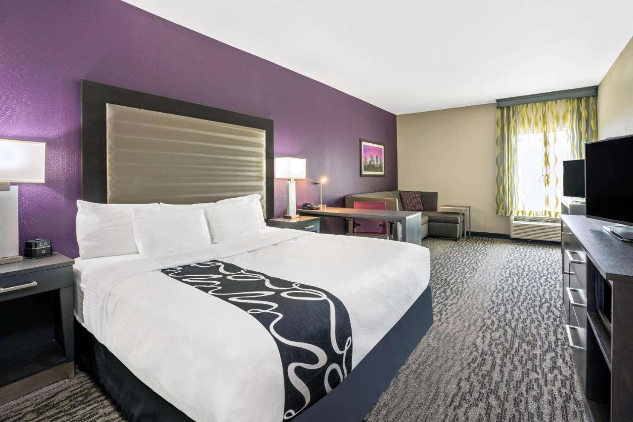 La Quinta By Wyndham College Station South Hotel Exterior photo